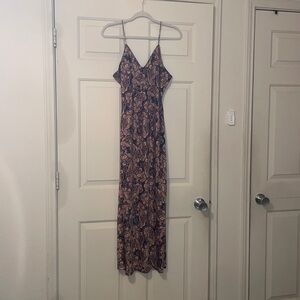 Paisley midi dress. Thin fabric perfect for summer